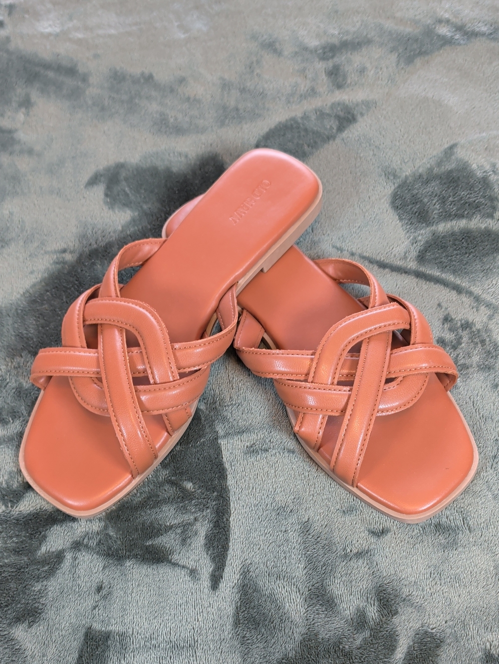 Old Navy Cognac Braided Slide Sandals